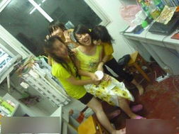 女生宿舍游戏,游戏狂欢，友谊升华