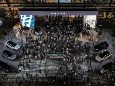 全能超混+领先智能，沃尔沃全新XC70重塑豪华新能源车标杆